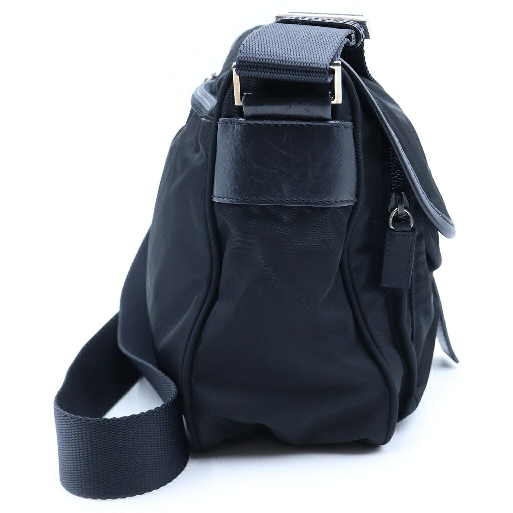 PRADA(プラダ) トライアングルロゴ ショルダーバッグ ブラック ナイロン BT8994