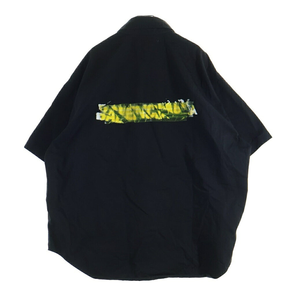BALENCIAGA(バレンシアガ) バックテーピング ロゴプリント コットン 半袖シャツ ブラック 873355