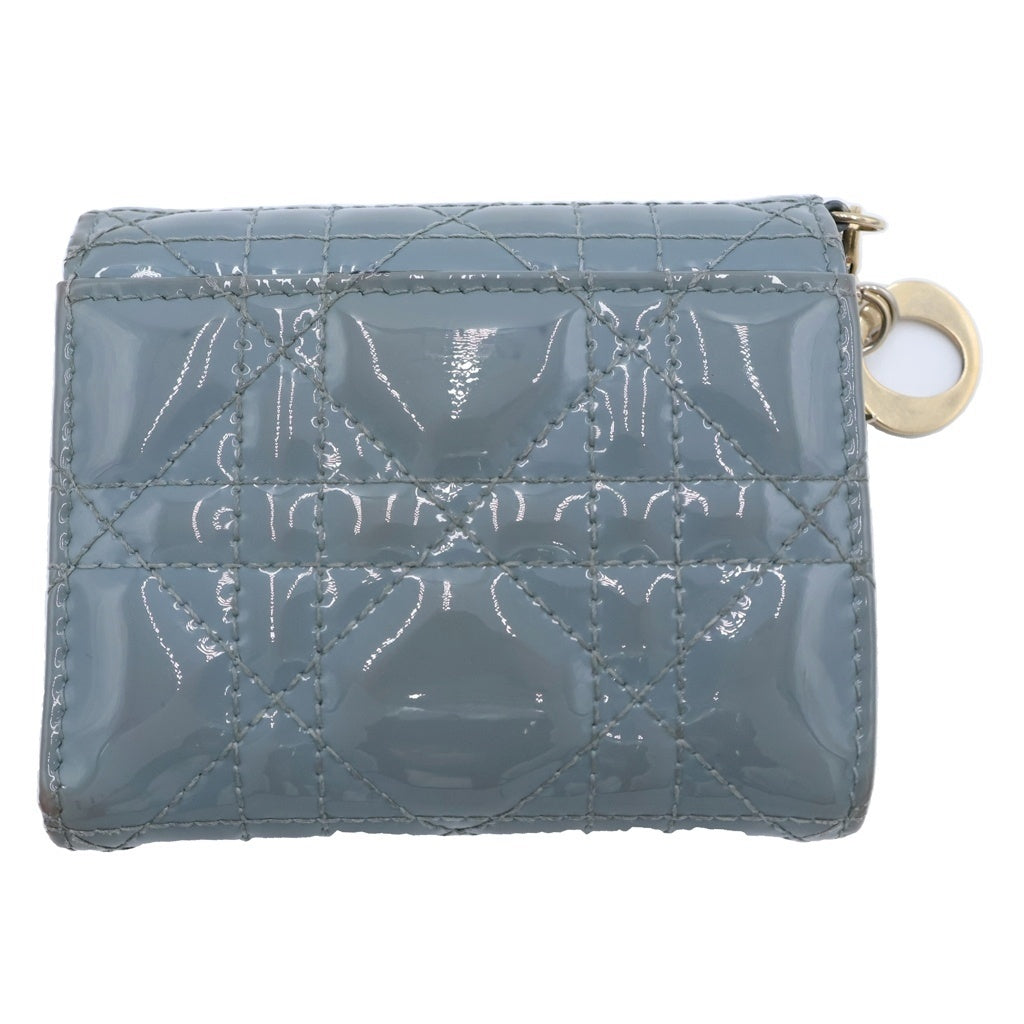 Christian Dior(クリスチャンディオール) ロータスウォレット 三つ折り財布 コンパクトウォレット コインケース スモーキーブルー カナージュ パテントレザー ゴールド金具 レディース