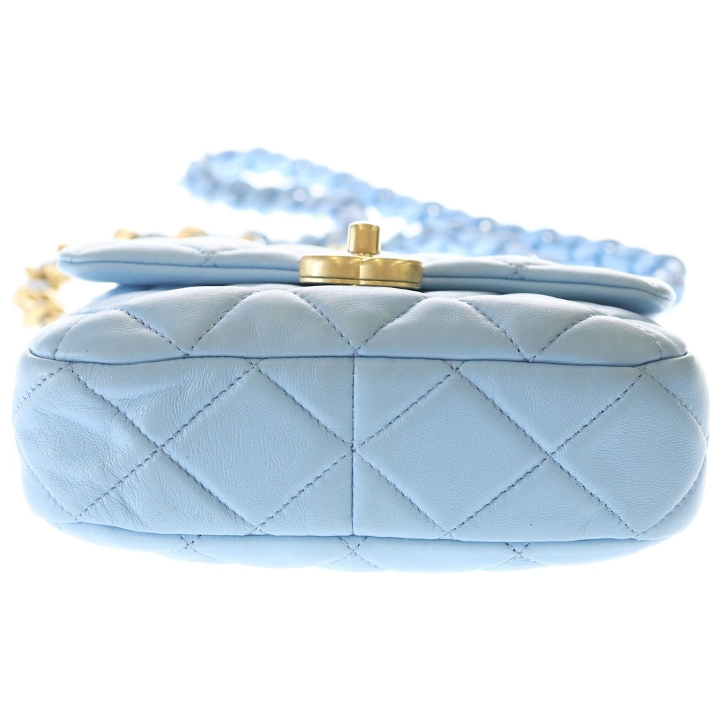 CHANEL(シャネル) シャネル19 チェーンショルダーバッグ ミニバッグ ライトブルー ラムスキン ゴールド金具 レディース