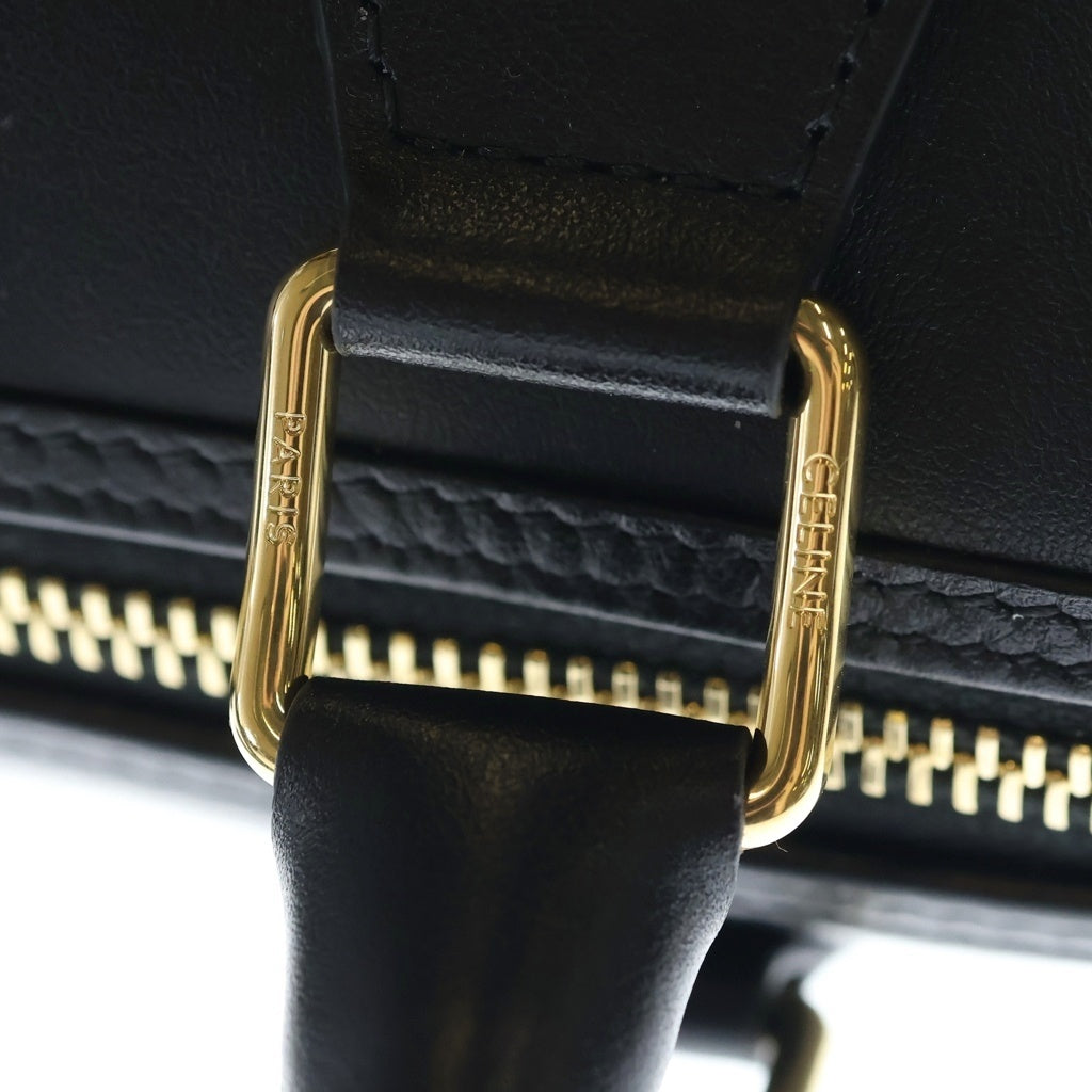 【美品】セリーヌ　ビジネスバッグ　レザー　ブラック　ゴールド金具　鍵付き CELINE(セリーヌ) トリオンフ ショルダーバッグ ハンドバッグ 2WAY