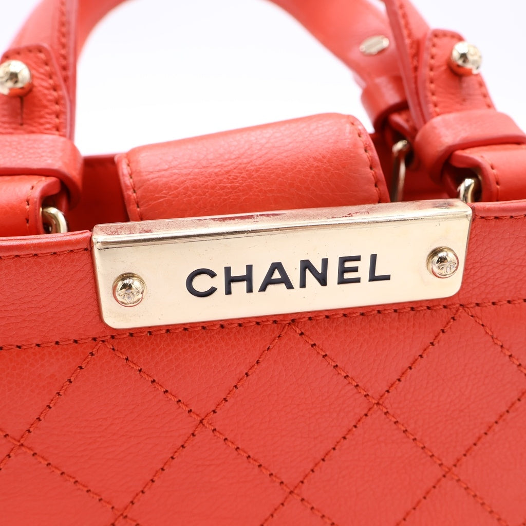 CHANEL(シャネル) マトラッセ カーフスキン ゴールド金具 ロゴプレート 2WAY チェーン ショルダーバッグ ハンドバッグ A93731 レッド レディース