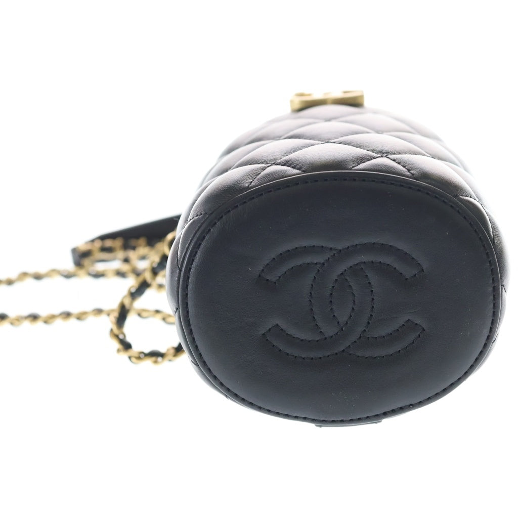 CHANEL(シャネル) クラウン ボックス バニティ ラムスキン レザー チェーン ショルダーバッグ ゴールド金具 ブラック AS2640 プレート レディース