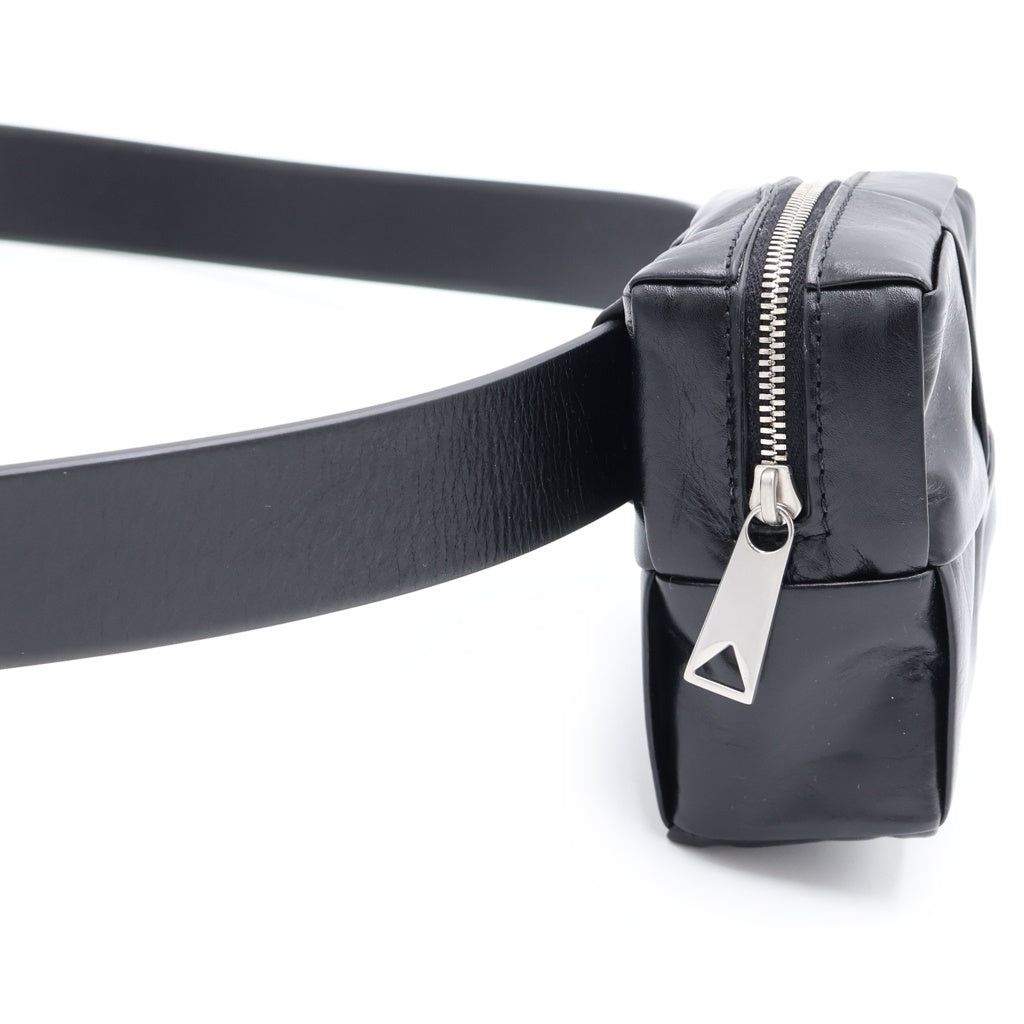 BOTTEGA VENETA(ボッテガヴェネタ) カセット マキシイントレチャート ベルトウエストバック ブラック レザー