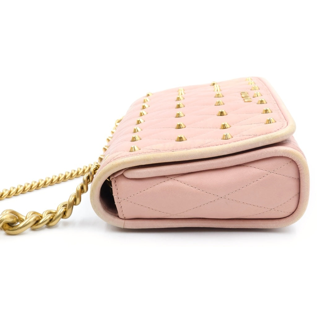 miumiu(ミュウミュウ) スタッズ キルティング レザー チェーン ショルダーバッグ ゴールド金具 ピンク 5BD041 レディース