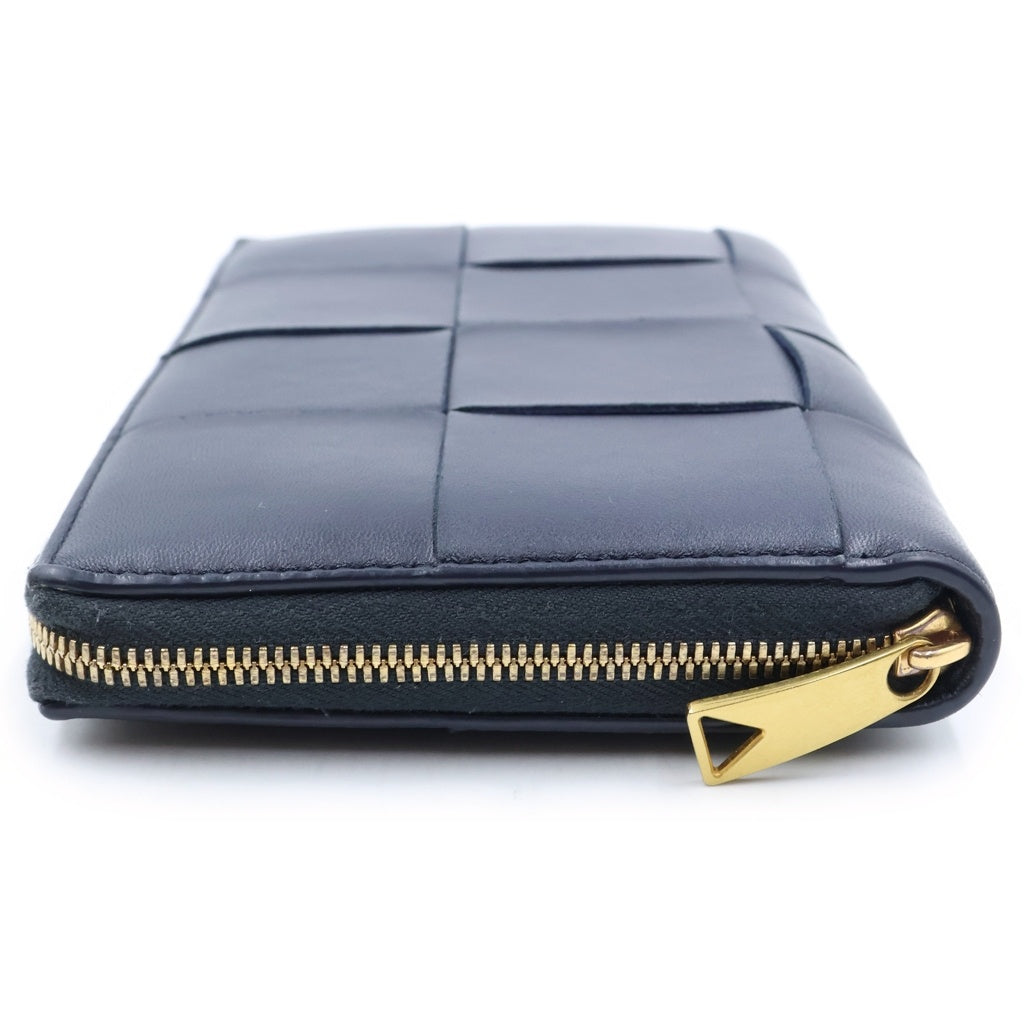 BOTTEGA VENETA(ボッテガヴェネタ) マキシイントレチャート ラウンドジップ長財布 ロングウォレット カードケース ネイビー レザー ゴールド金具