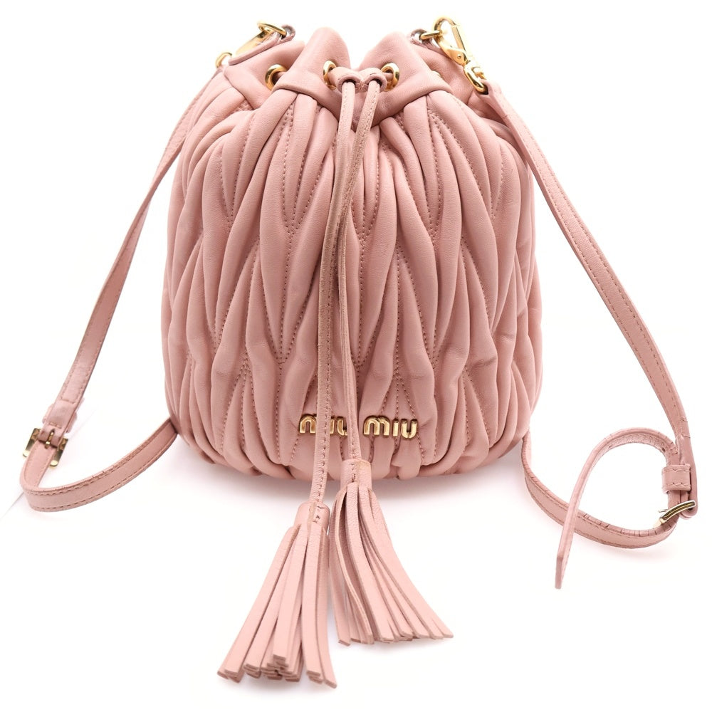 miumiu(ミュウミュウ) マテラッセ ショルダーバッグ 巾着バッグ ハンドバッグ ゴールド金具 ピンク レザー