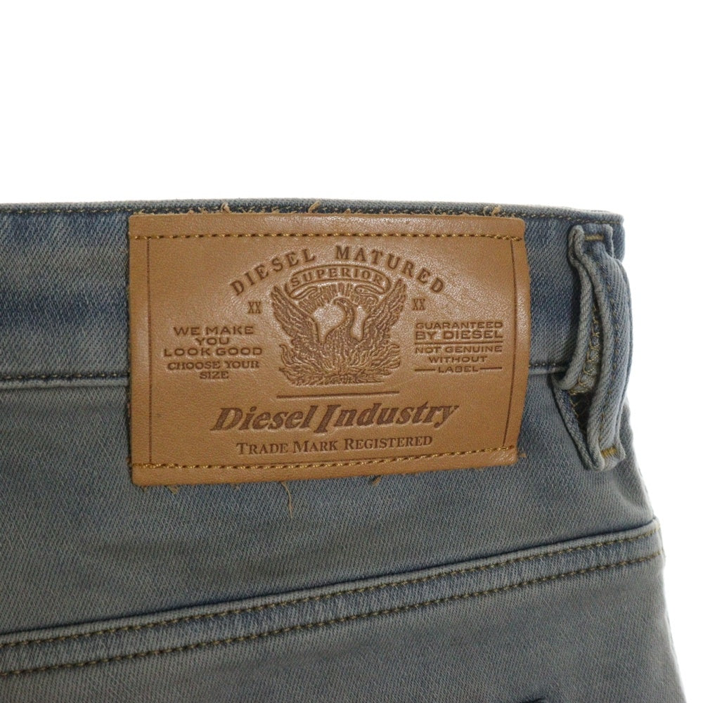 DIESEL(ディーゼル) KROOLEY-Y-T L.32 Sweat jeansストレッチ デニムパンツ ライトブルー A01897