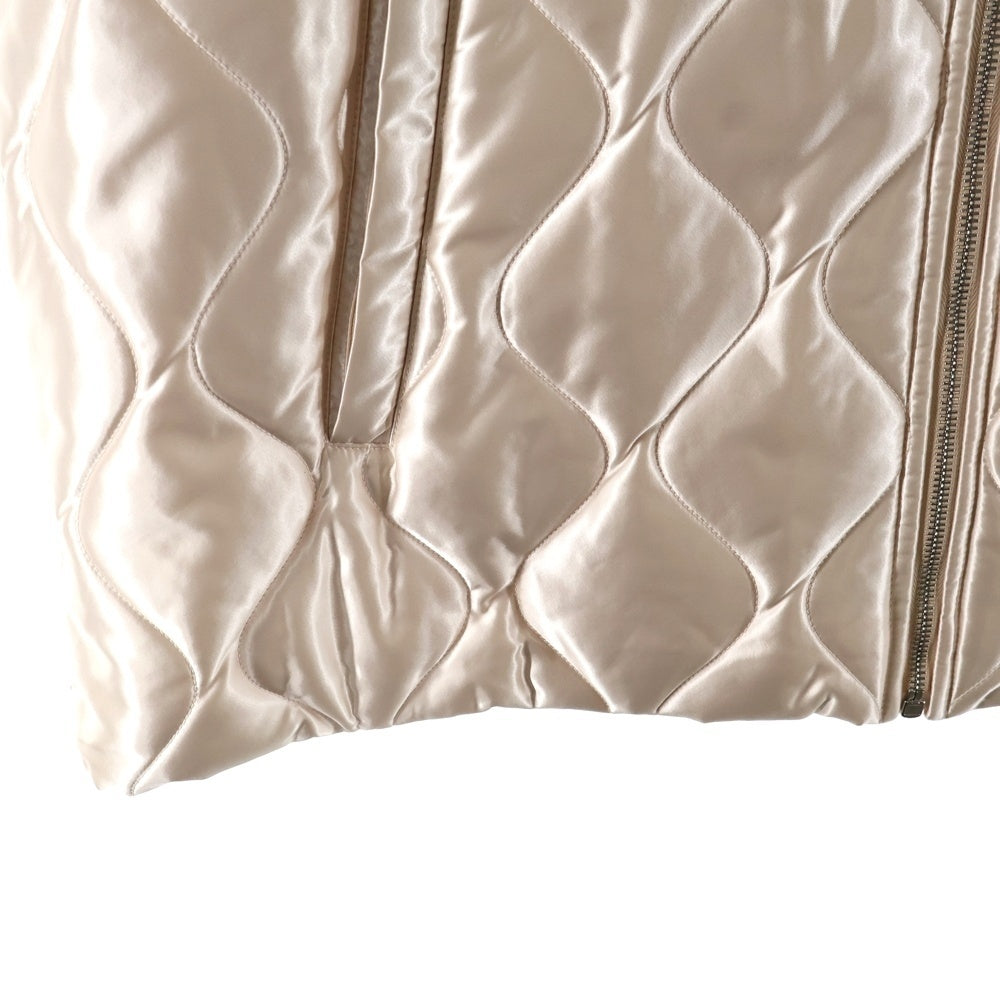 miumiu(ミュウミュウ) キルティングフーデッドファージップアップダウンベスト ピンク/ホワイト ML769 1ZQS