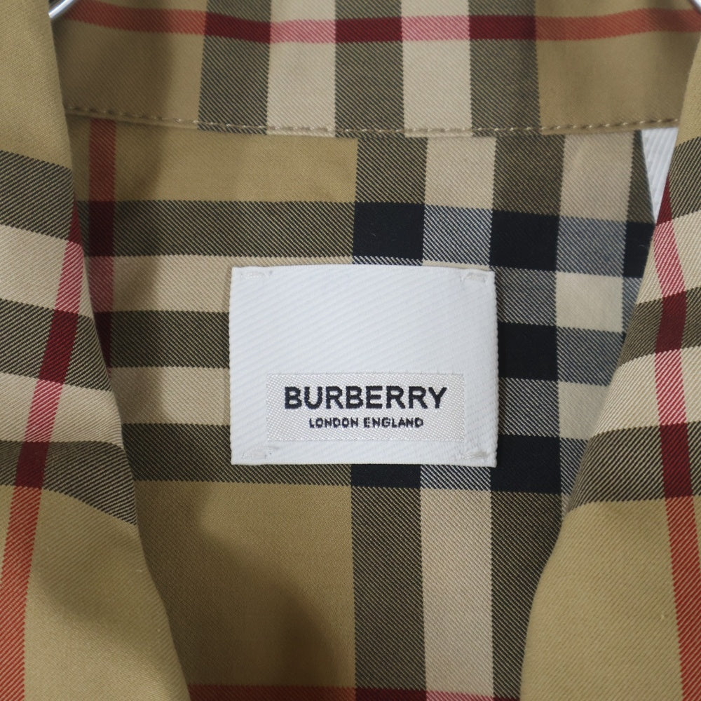 BURBERRY(バーバリー) 22SS UNIVERSAL PASSPORT ユニバーサル パスポート ノバチェック総柄 ハーフジップ プルオーバー 半袖シャツ ベージュ/レッド 8052446