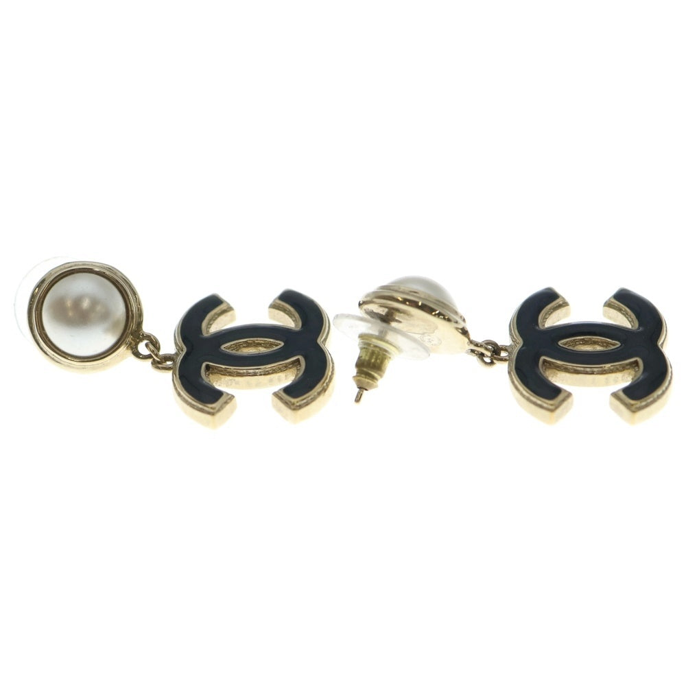 CHANEL(シャネル) ココマーク フェイクパール ピアス ブラック×ホワイト×ゴールド GP レディース