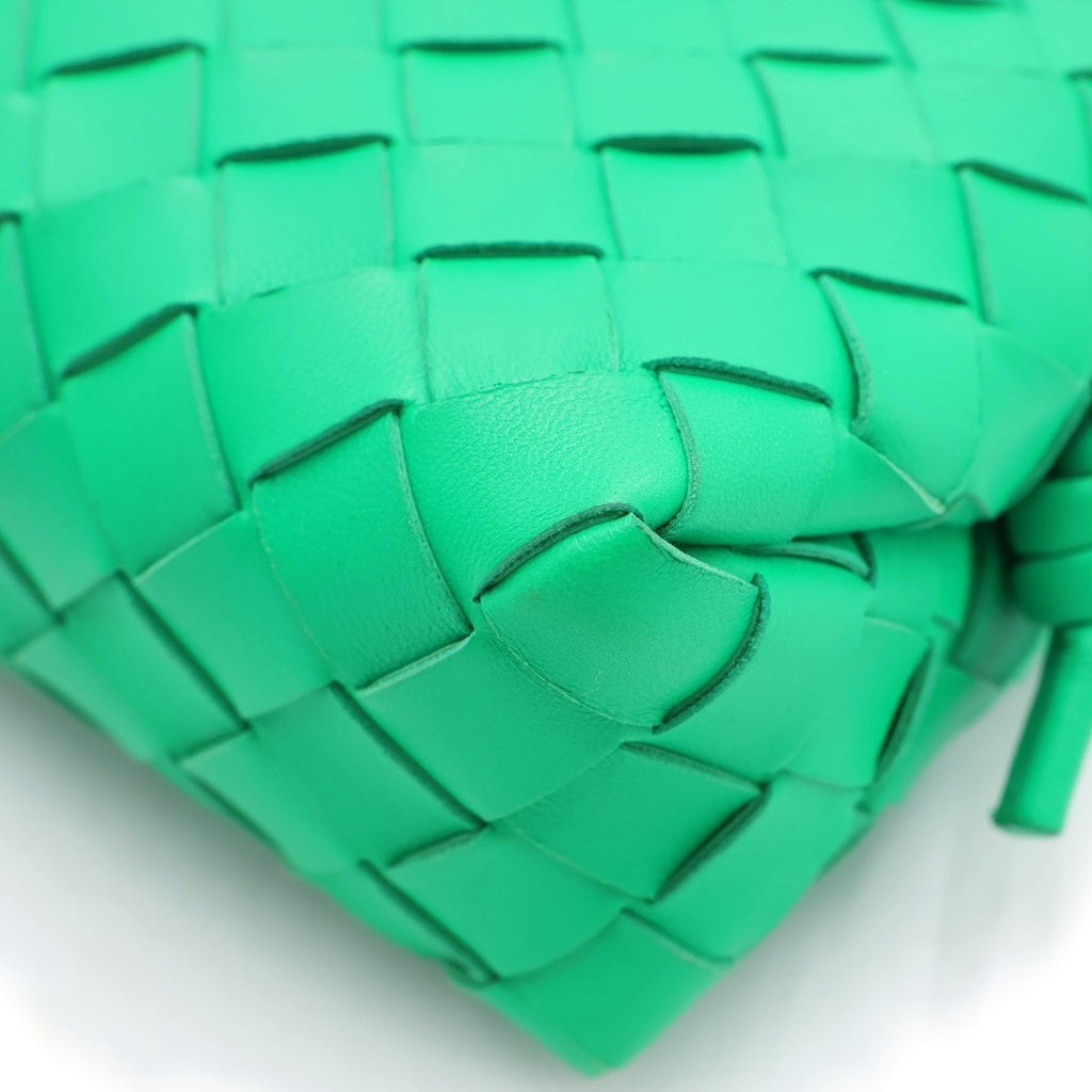 BOTTEGA VENETA(ボッテガヴェネタ) ミニループカメラ ショルダーバッグ イントレチャート レザー グリーン レディース