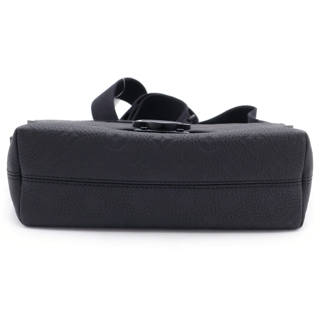 LOUIS VUITTON(ルイヴィトン) Sケープ メッセンジャー ショルダーバック モノグラムトリヨン レザー ブラックM23741