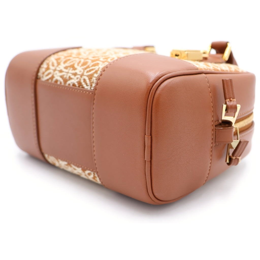 LOEWE(ロエベ) アマソナ16 アナグラム ジャガード カーフスキン 2WAY スクエア ハンドバッグ ショルダーバッグ ブラウン A039N21X03 レディース