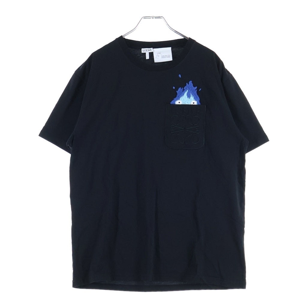 LOEWE(ロエベ) SS23×スタジオジブリ ハウルの動く城 カルシファー アナグラム 半袖Tシャツ ブラック ポリエステル HB44Y22X07 レディース