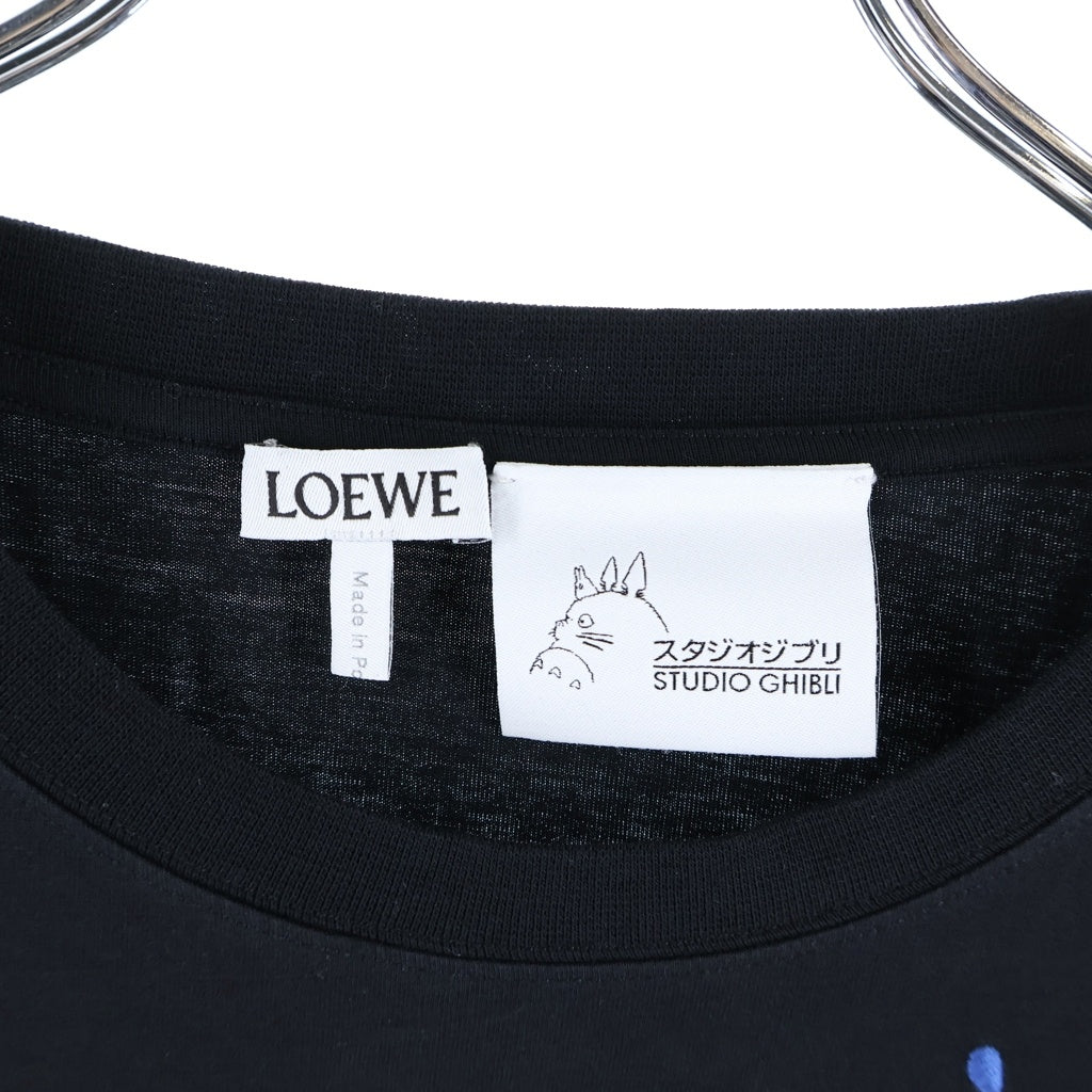 LOEWE(ロエベ) SS23×スタジオジブリ ハウルの動く城 カルシファー アナグラム 半袖Tシャツ ブラック ポリエステル HB44Y22X07 レディース