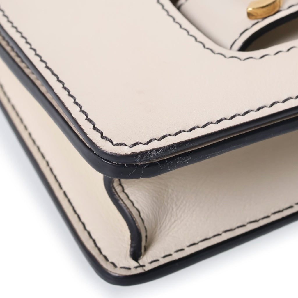 Christian Dior(クリスチャンディオール) J'ADIOR チェーンフラップバッグ ショルダーバッグ アイボリー レザー ゴールド金具 M9000CVWU レディース