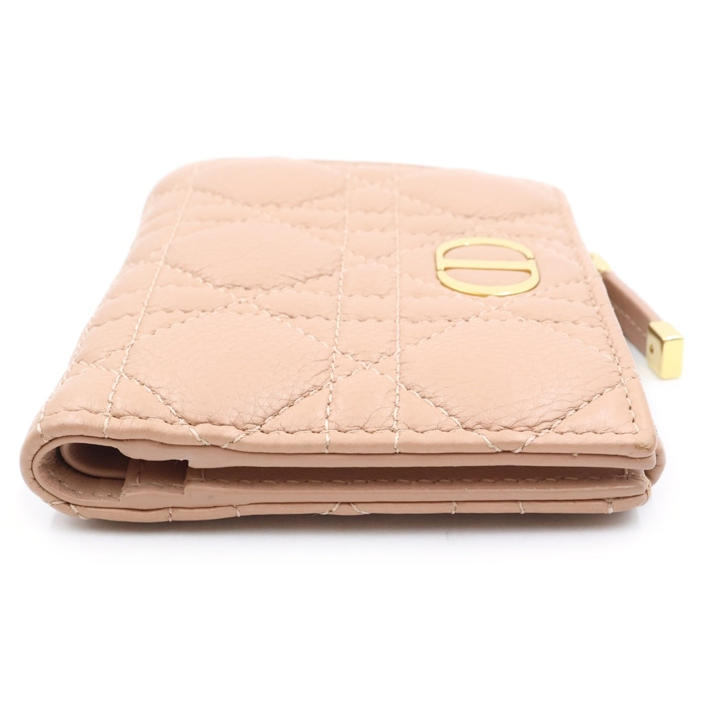 Christian Dior(クリスチャンディオール) カロ ダリア コンパクトウォレット 二つ折り財布 ベージュ レザー ゴールド金具 レディース