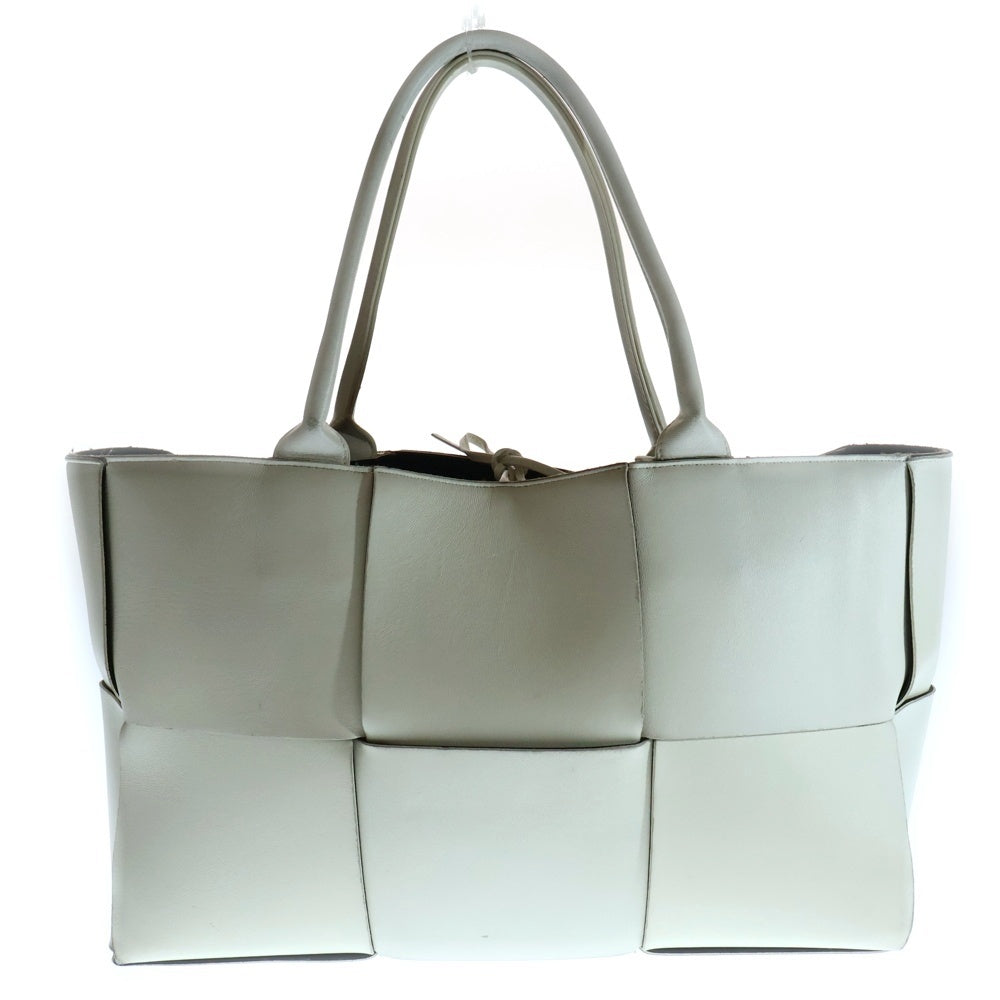 BOTTEGA VENETA(ボッテガヴェネタ) アルコトート マキシイントレチャート レザー ハンド トートバッグ ホワイト 609175