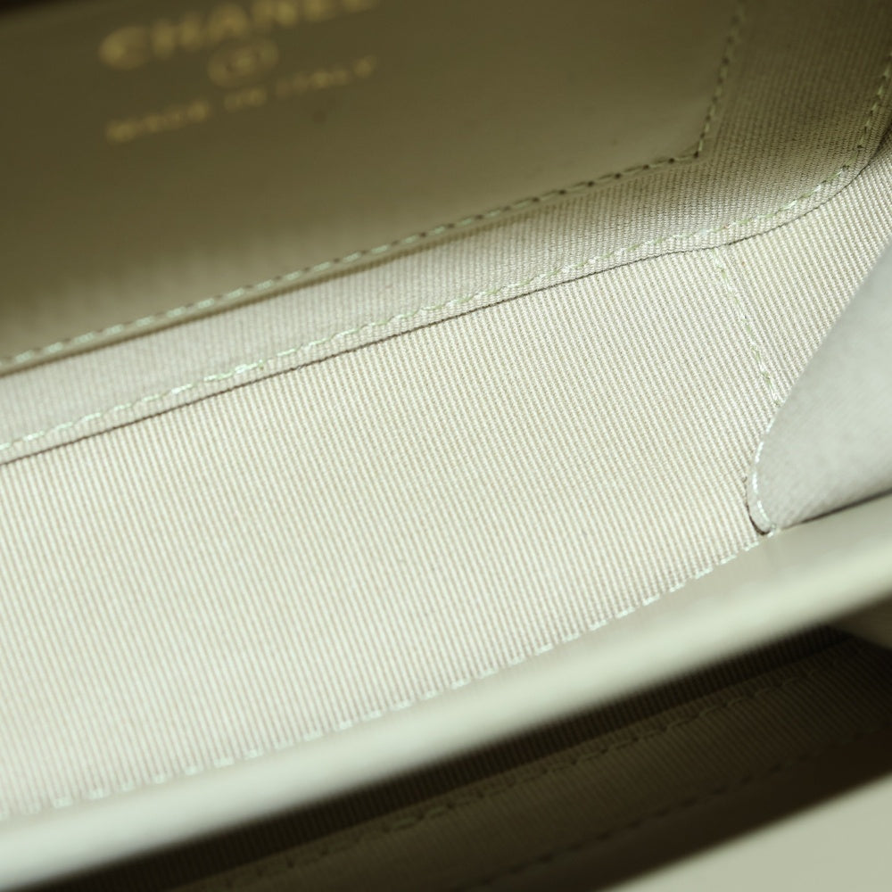 CHANEL(シャネル) マトラッセ カメラバッグ チェーンショルダーバッグ ベージュ系 キャビアスキン シルバー金具 AP2426 レディース