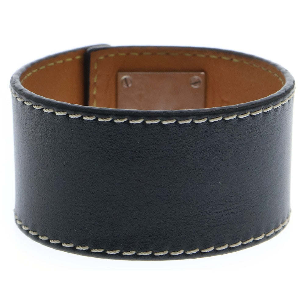 LOEWE(ロエベ) PULSERA PIEL GRAN NEGRO LETHAER BRACELET アナグラム メタルプレート レザーブレスレット ブラック 0010400505
