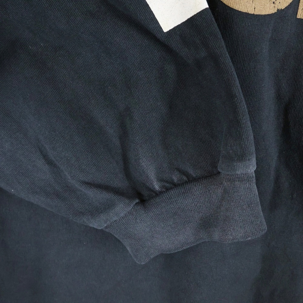 FEAR OF GOD(フィアオブゴッド) RELAXED LS TEE 袖ロゴ フロントプリント長袖Tシャツ 長袖カットソー ブラック