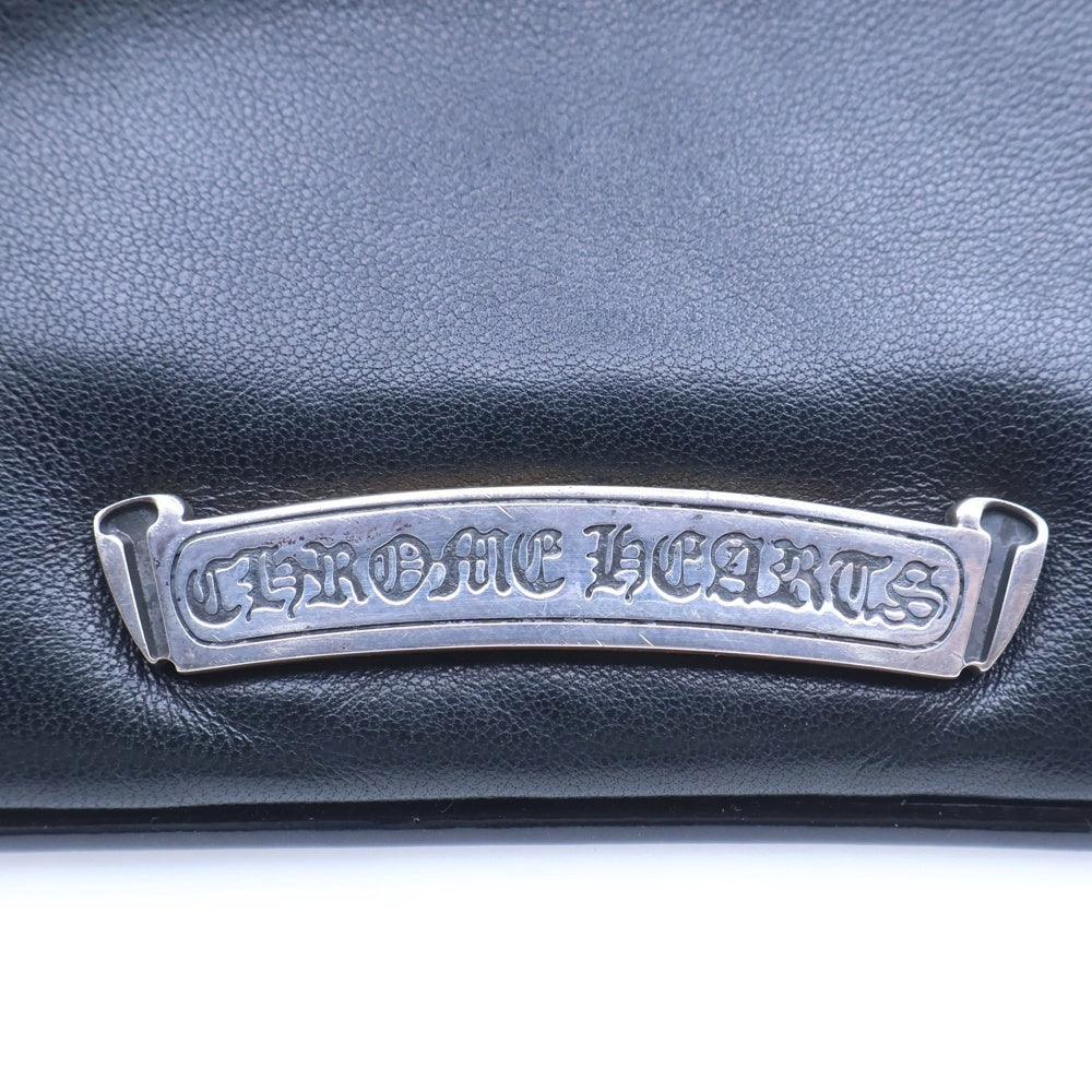CHROME HEARTS(クロムハーツ) セメタリークロスパッチ スクロールラベル エナメルポーチ ブラック