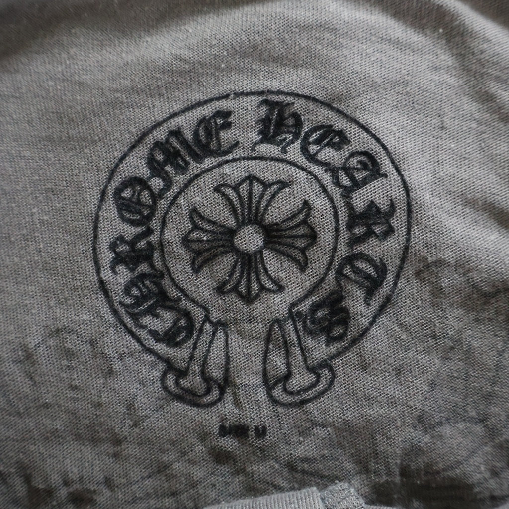 CHROME HEARTS(クロムハーツ) OLD CH CEMETARY CROSS L/S TEE セメタリークロス 両面プリント コットン ヘンリーネック 七分袖Tシャツ 長袖カットソー ‐