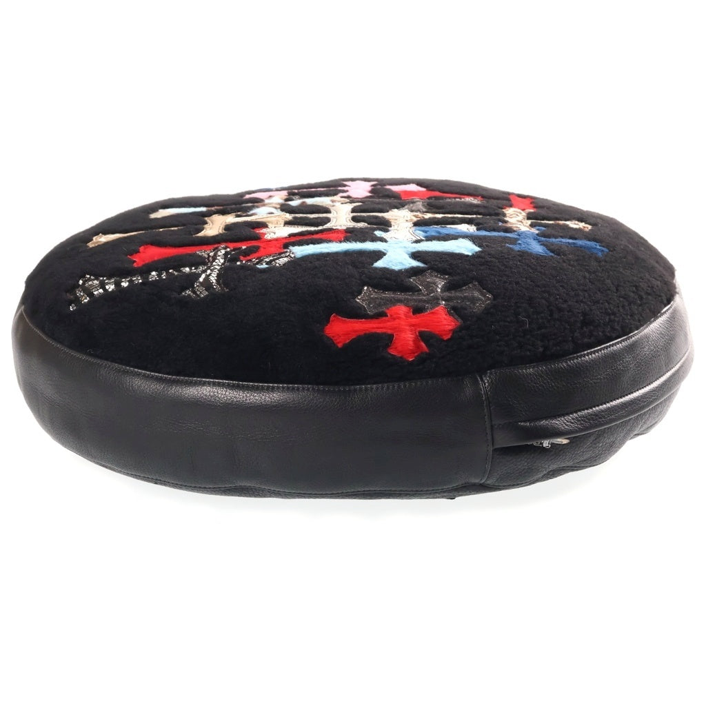 CHROME HEARTS(クロムハーツ) MULTI CEMETERY CROSS PATCH CUSHION マルチセメタリークロスパッチ付きダガージップ レザークッション マルチ/ブラック