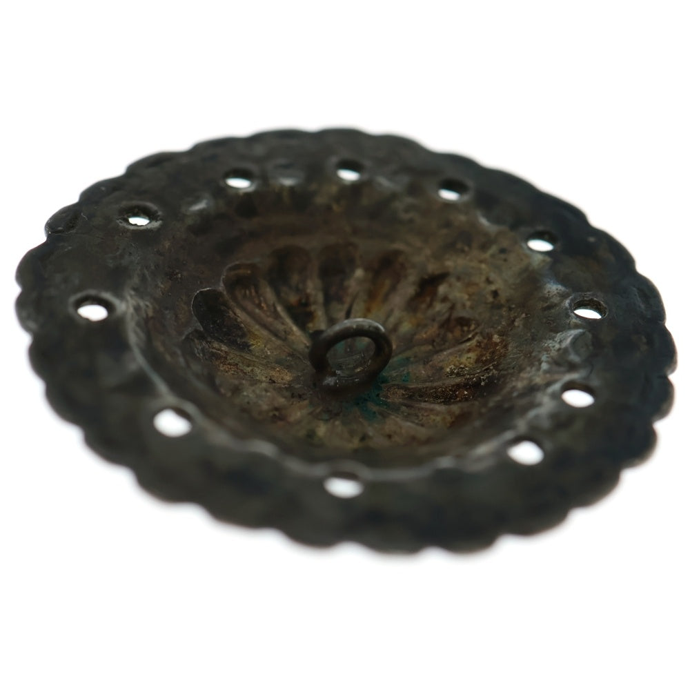 goro's(ゴローズ) 【オールド】K18付きフラワーコンチョ 大 シルバー/ゴールド