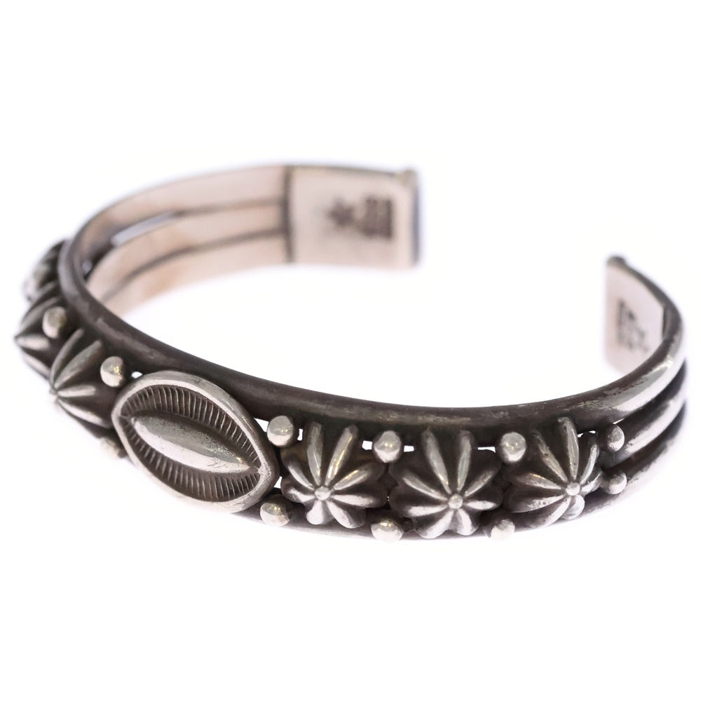 INDIAN JEWELRY(インディアンジュエリー) ナバホ族 Edison Sandy Smith エディソンサンディスミス スタンプワーク バングル