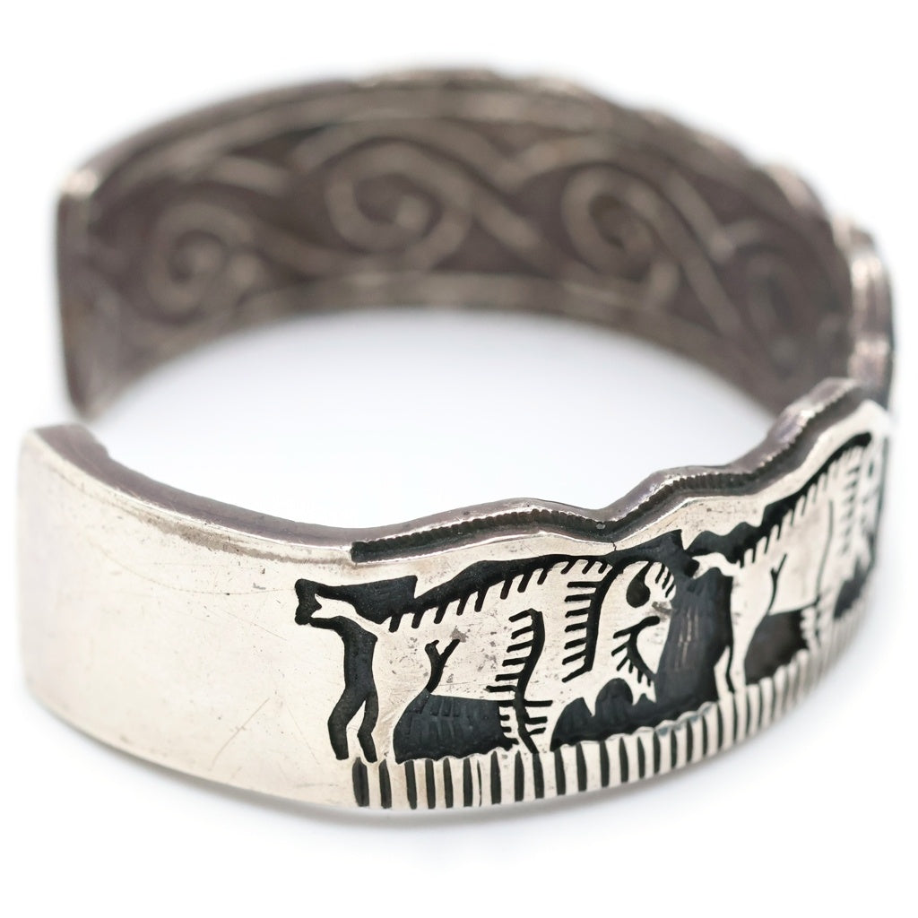 INDIAN JEWELRY(インディアンジュエリー) ホピ族 Gerald Lomaventema ジェラルドロマベンテマ作 バッファローバングル シルバー