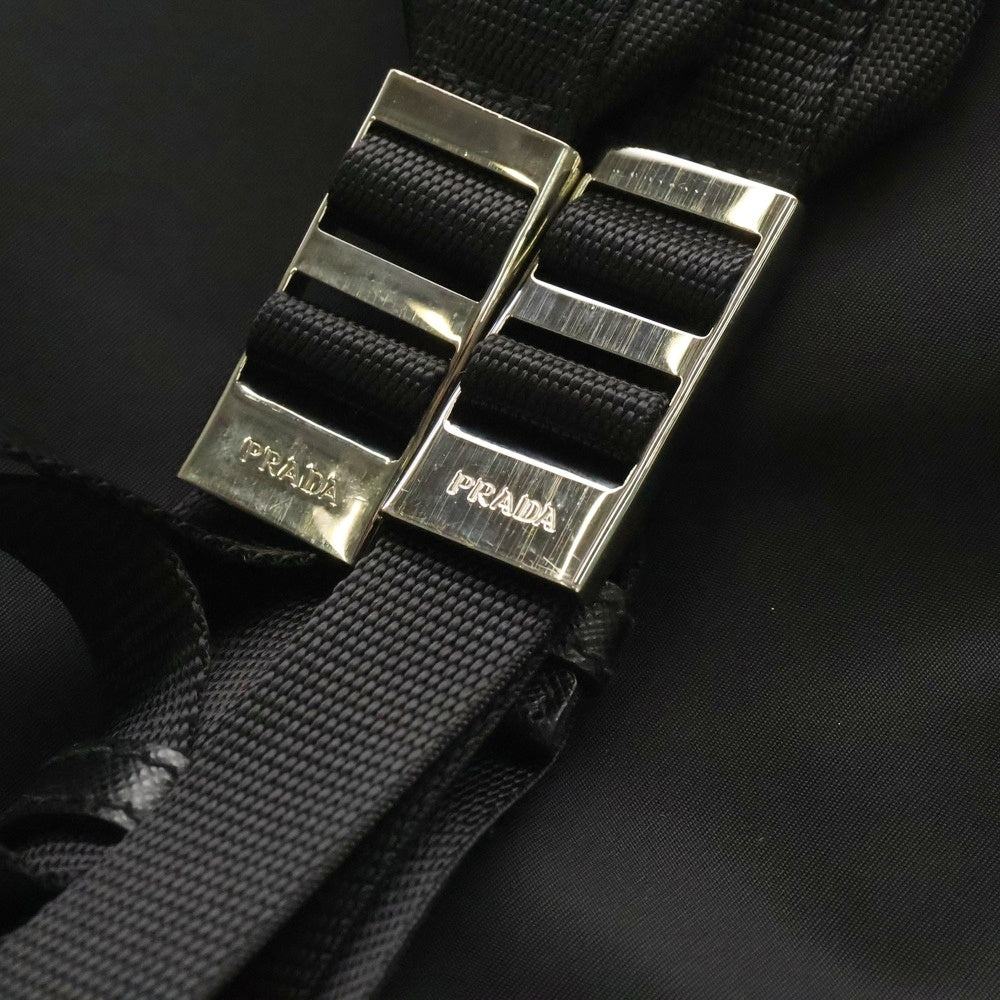 PRADA(プラダ) Re-Nylon サフィアーノ 三角プレート付き ナイロン レザー 2WAY ブリーフケース バックパック 2VG053 ブラック