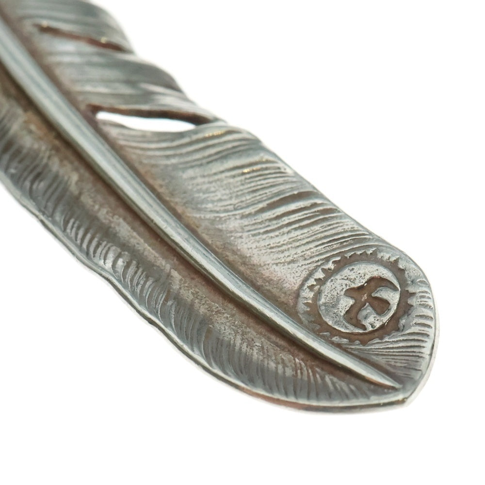 goro's(ゴローズ) メタル付き特大フェザー 右向き ペンダントトップ シルバー/ゴールド