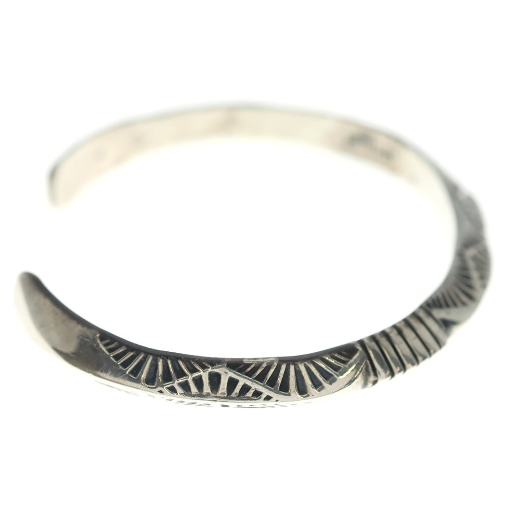 INDIAN JEWELRY(インディアンジュエリー) NAVAJO Geneva Ramone ナバホ族 ジェネバ ラモーン トライアングルバングル シルバー