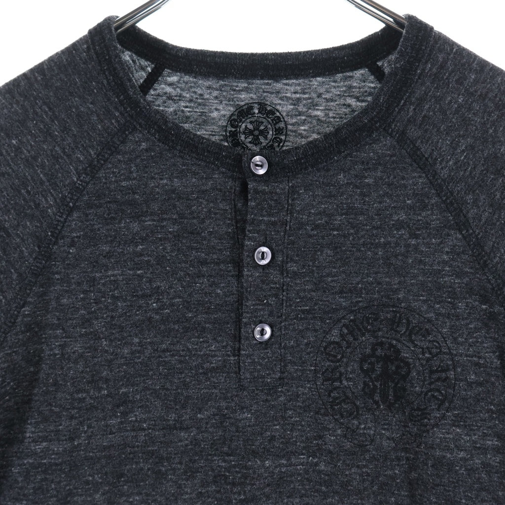 CHROME HEARTS(クロムハーツ) AMERICAN FLAG S/S TEE アメリカンフラッグ ヘンリーネック 半袖Tシャツ カットソー グレー