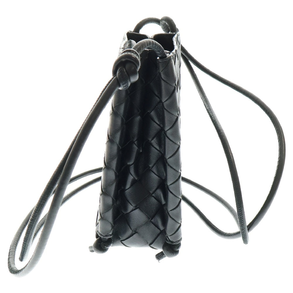 BOTTEGA VENETA(ボッテガヴェネタ) イントレチャート ストラップポーチ ショルダーバッグ ブラック 斜め掛けバッグ レザー