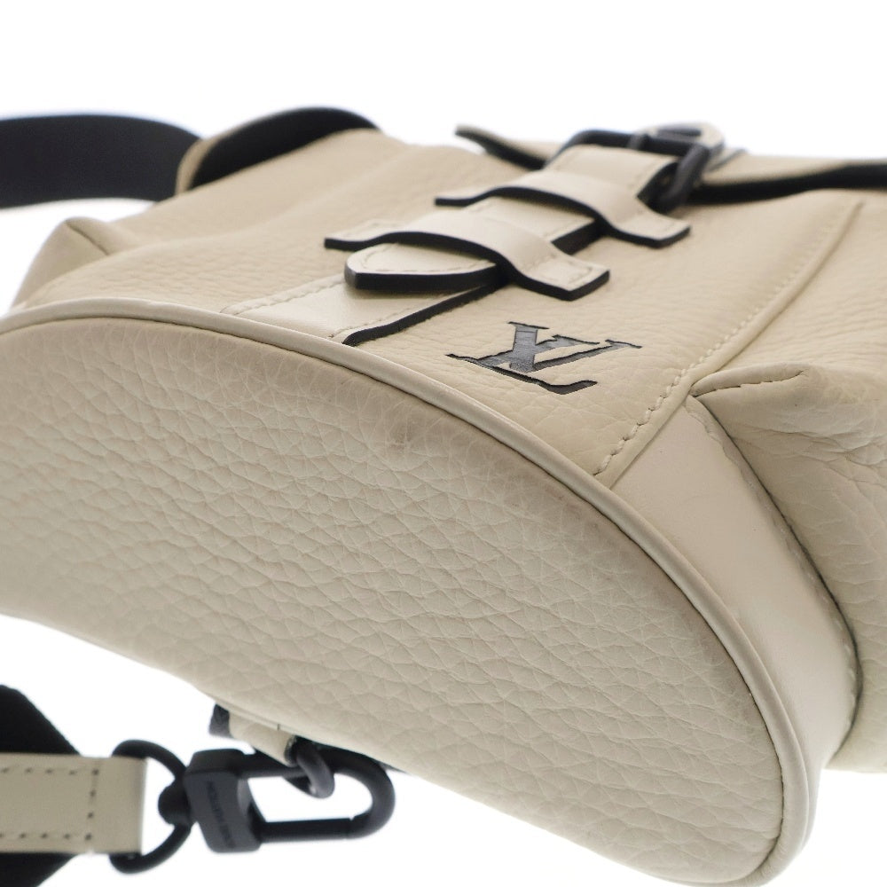 LOUIS VUITTON(ルイヴィトン) クリストファーXS トリヨンレザーショルダーバッグ ホワイト M58493