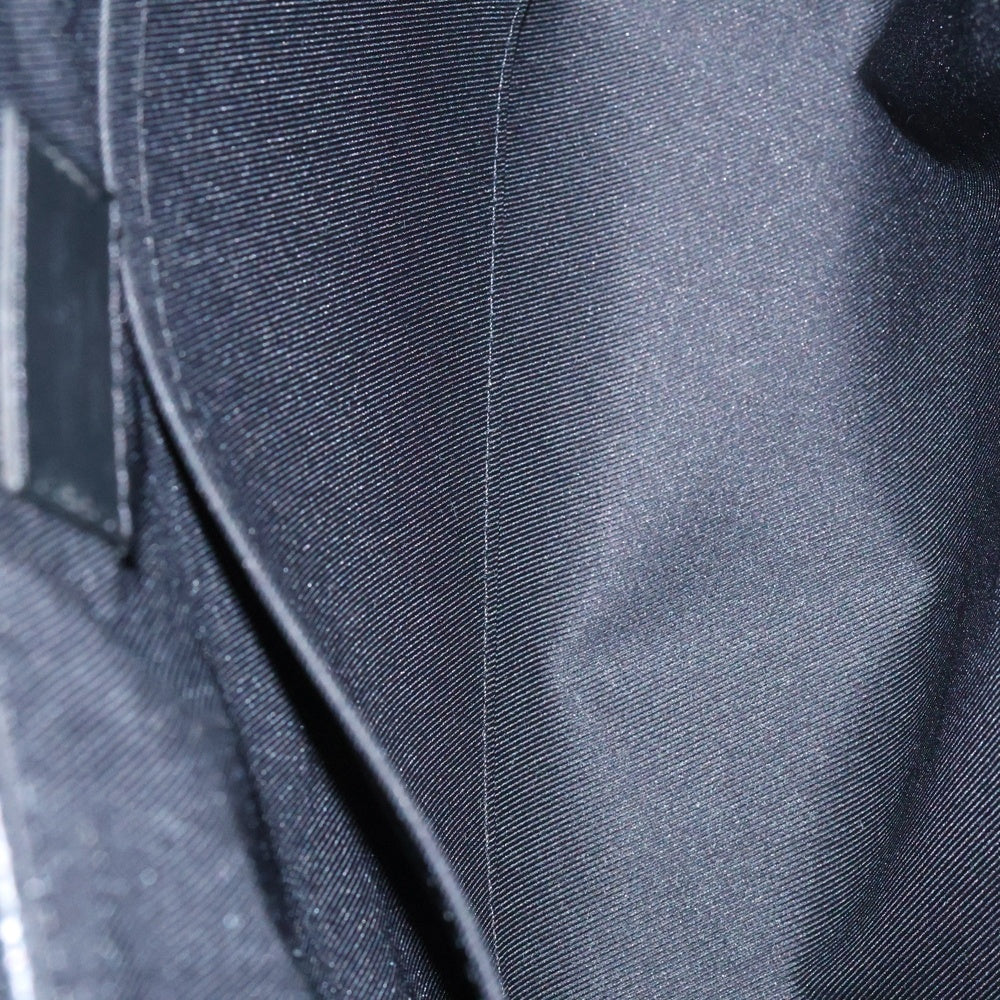 LOUIS VUITTON(ルイヴィトン) ダミエグラフィット ピクセル ディストリクトPM レザーショルダーバッグ ブラック N40072