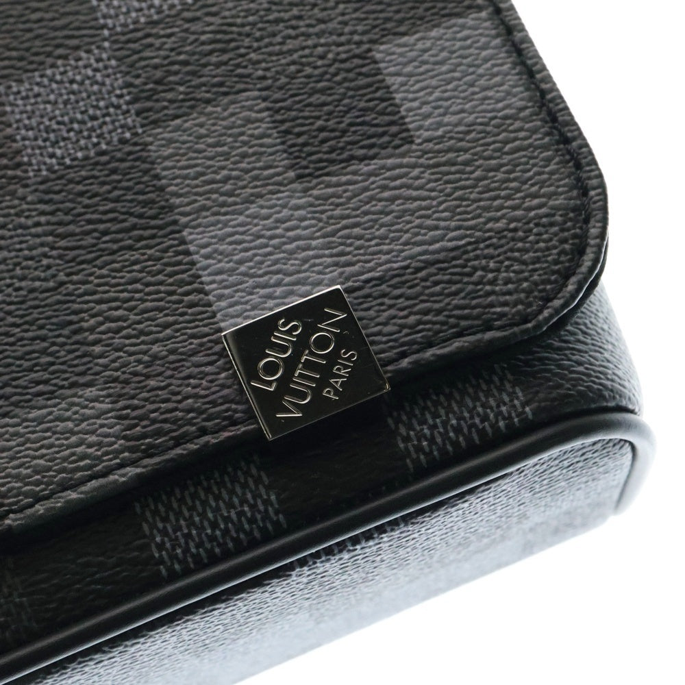 LOUIS VUITTON(ルイヴィトン) ダミエグラフィット ピクセル ディストリクトPM レザーショルダーバッグ ブラック N40072