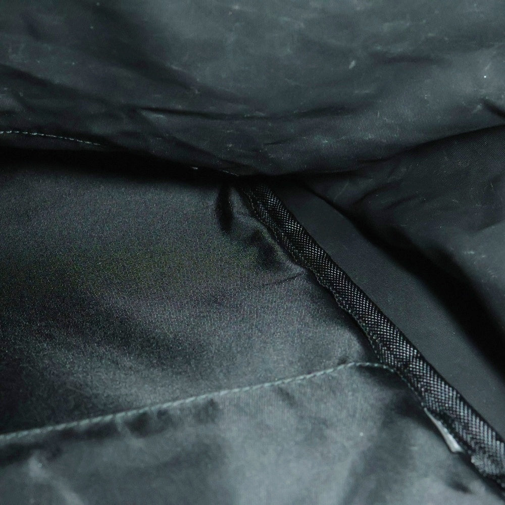 PRADA(プラダ) トライアングルロゴプレート テスートナイロン バックパック リュックサック シルバー金具 ブラック V136