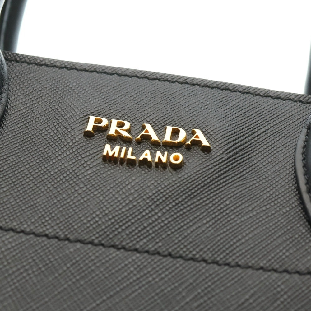 PRADA(プラダ) ビブリオテーク 2wayハンドバッグ ショルダーバッグ ブラック×レッド ゴールド金具 サフィアーノ 1BA050