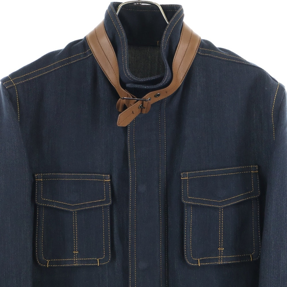 Berluti(ベルルッティ) レザーベルト デザイン シルク混 デニム スタンドカラー マルチポケット ジップアップ ジャケット インディゴ/ブラウン