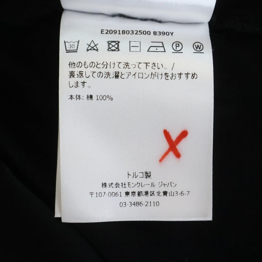 MONCLER(モンクレール) 19AW ワッペンロゴ クルーネック 半袖Tシャツ カットソー ブラック E20918032500 8390Y