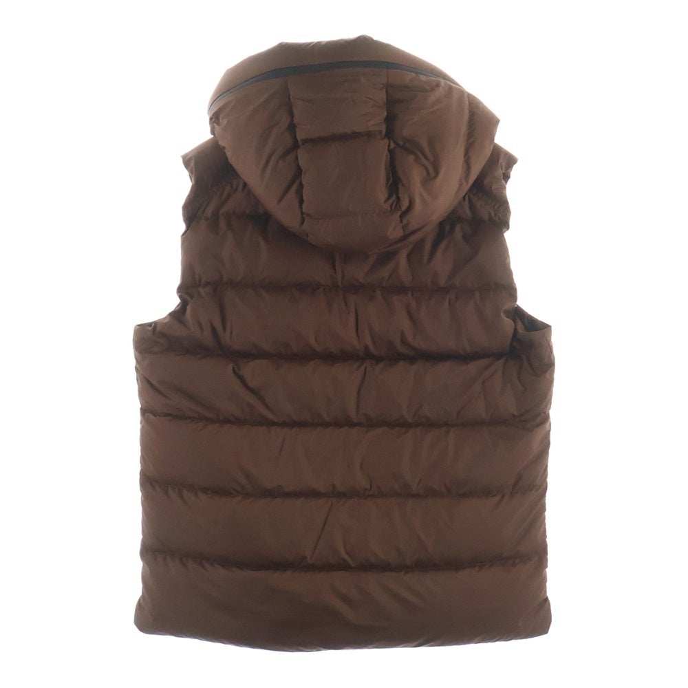 MONCLER(モンクレール) 23AW CARDAMINE ワッペンロゴ フーデッド ジップアップ ダウンベスト ブラウン I20911A00181 54A81