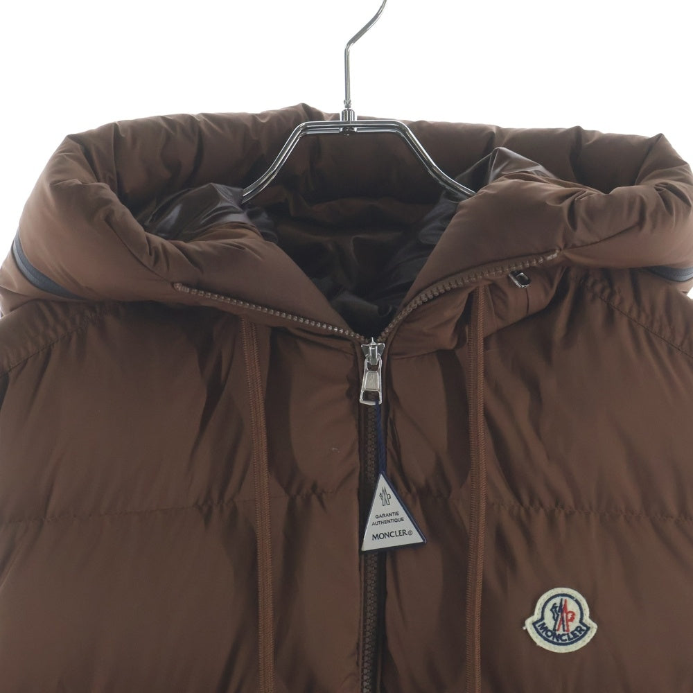 MONCLER モンクレール 23AW CARDAMINE ワッペンロゴ フーデッド ジップアップ ダウンベスト ブラウン I20911A00181 54A81 MONCLER(モンクレール) 23AW CARDAMINE ワッペンロゴ フーデッド