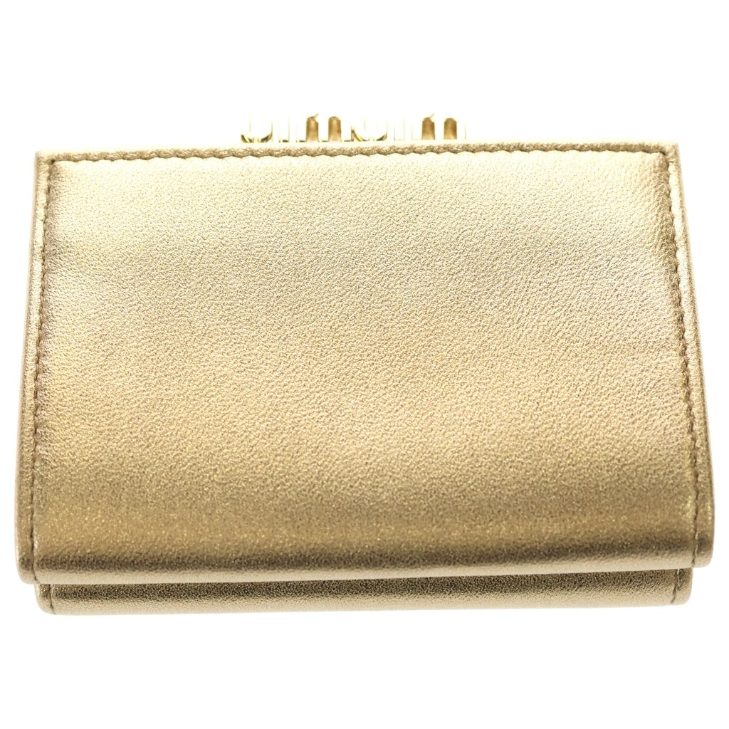 miumiu(ミュウミュウ) マテラッセ メタリックレザー ロゴプレート コンパクトウォレット 三つ折り財布 ゴールド 5ME005 レディース