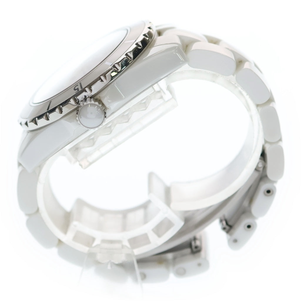 CHANEL(シャネル) J12 白文字盤 セラミック 自動巻き 腕時計 ホワイト H0970 レディース