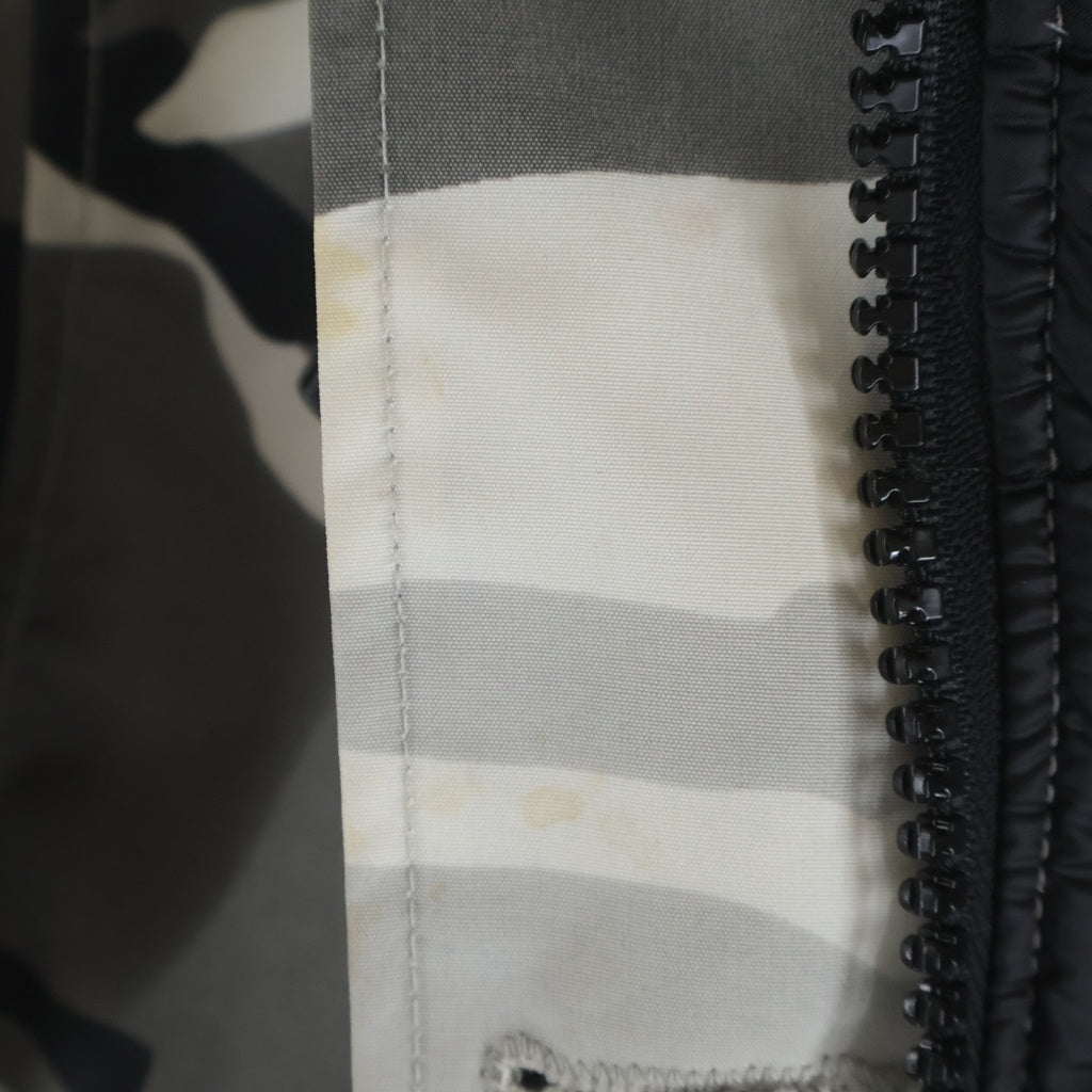 CANADA GOOSE(カナダグース) ダウンジャケット ホワイト/ブラック 迷彩 レディース