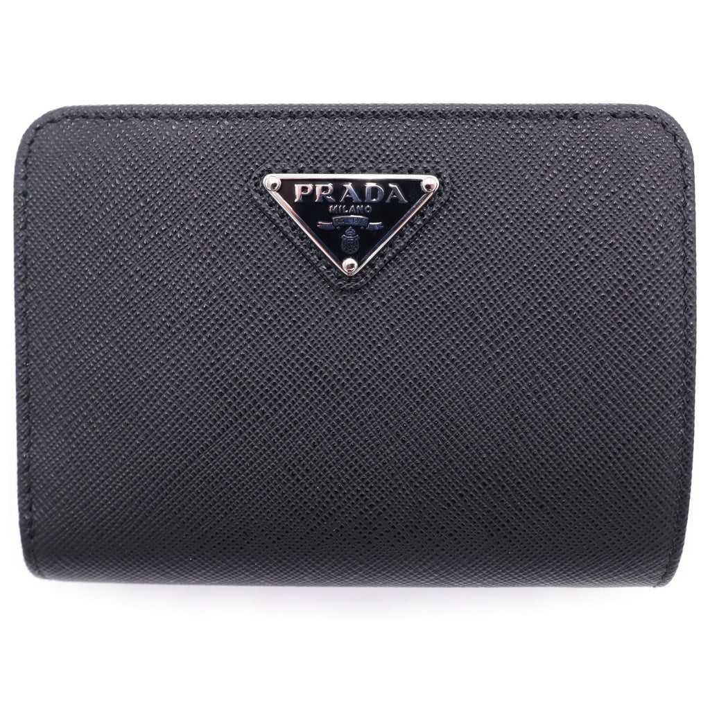 PRADA(プラダ) サフィアーノ レザー トライアングルロゴプレート ファスナー コンパクトウォレット 二つ折り財布 シルバー金具 ブラック 1ML018